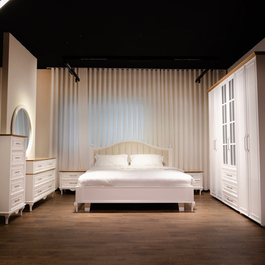 “Hittin” Bedroom Set